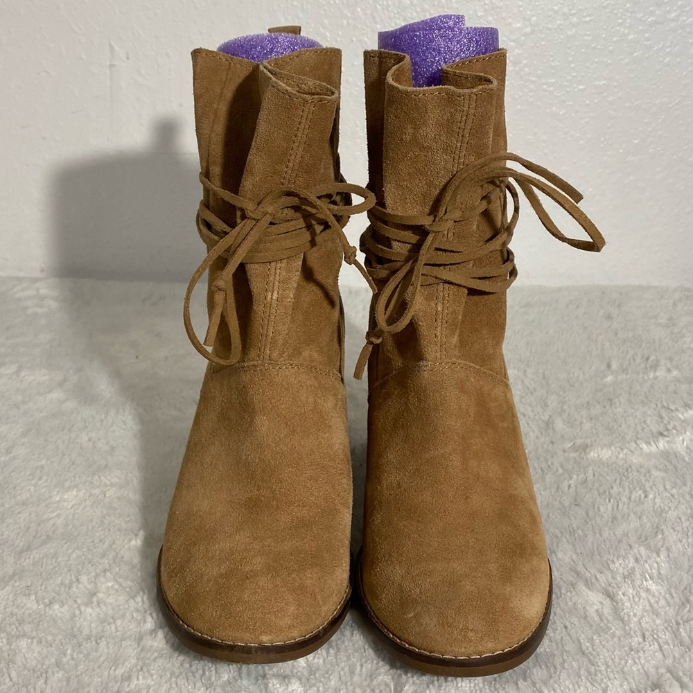 Toms Mila Toffee Suede Ankle Boots Size 7 Pull On Leather Lacing Detail - Picture 5 of 12